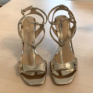 Jewel Badgley Mischka heels